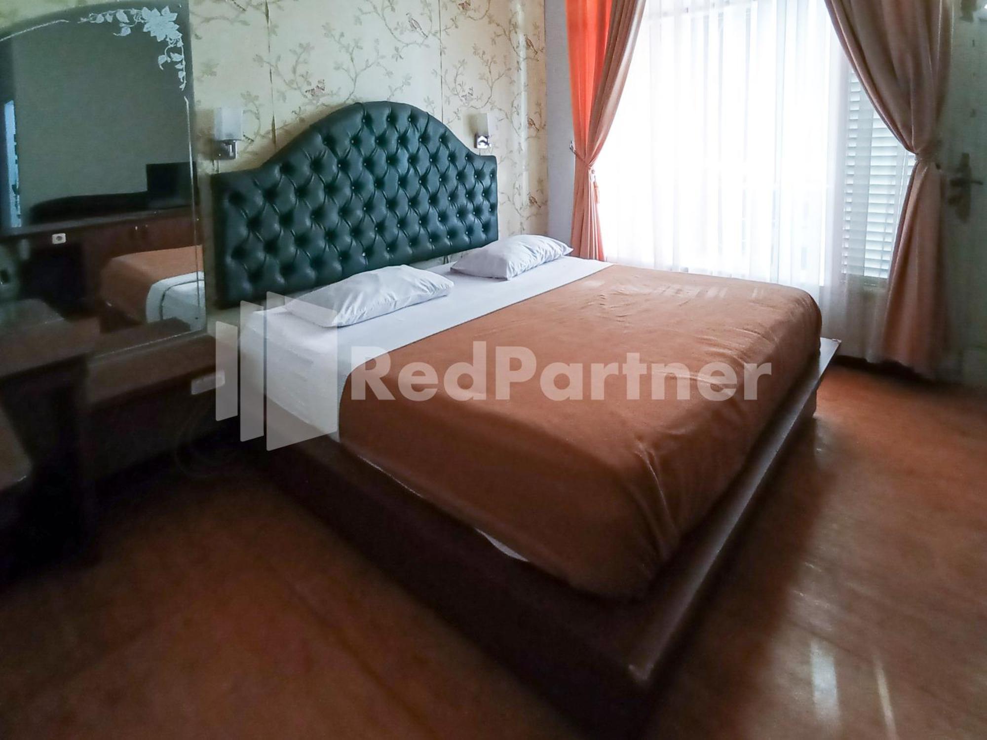 Nillo Hotel Kebumen Mitra Reddoorz Exterior foto