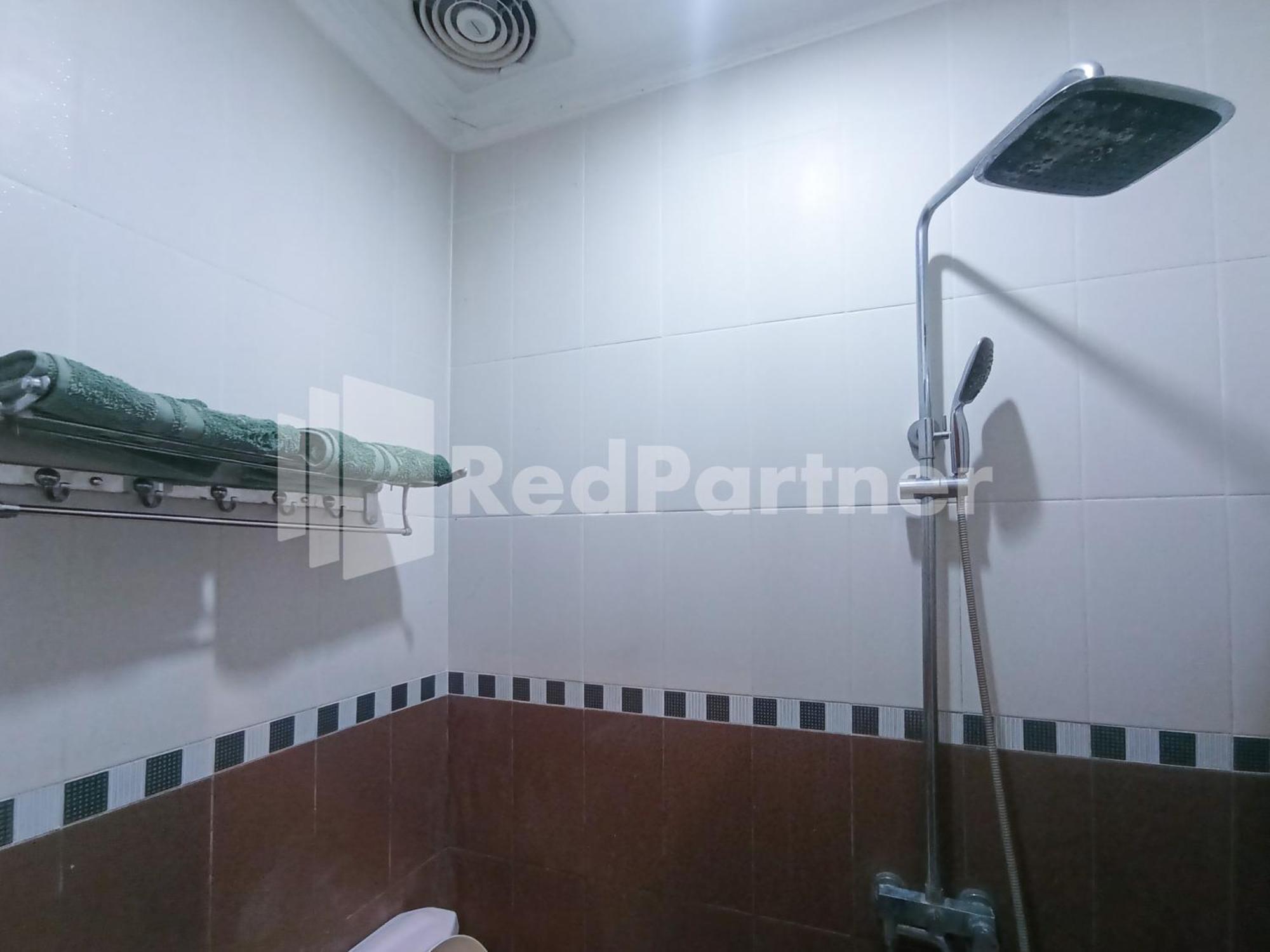 Nillo Hotel Kebumen Mitra Reddoorz Exterior foto